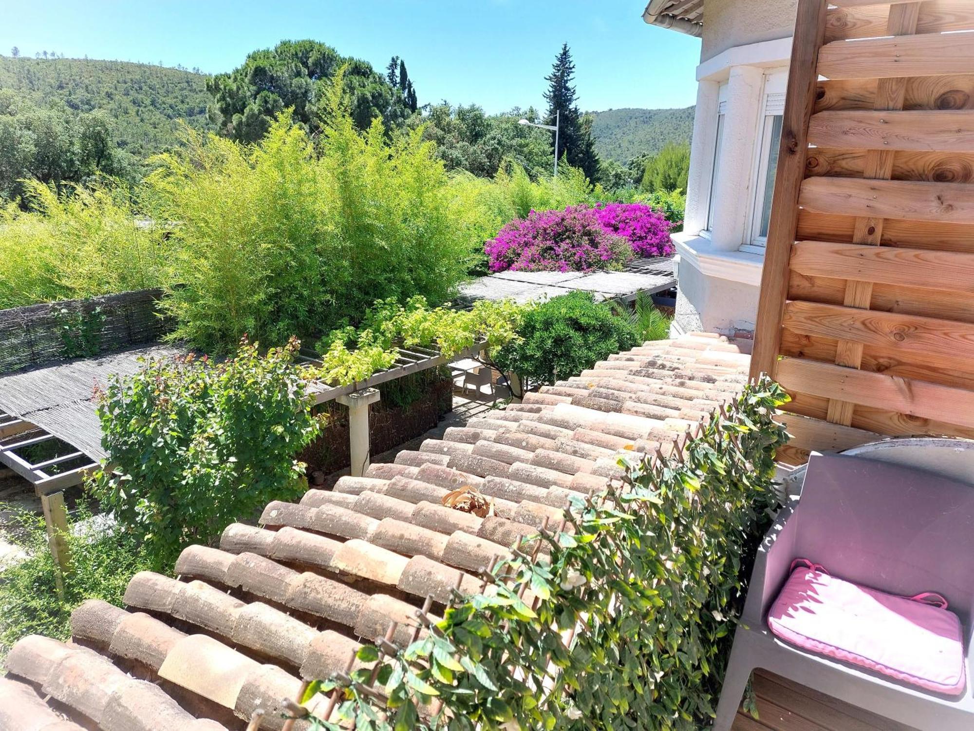 Hotel Les Jardins De Bormes, Sauna & Jacuzzi Bilik gambar