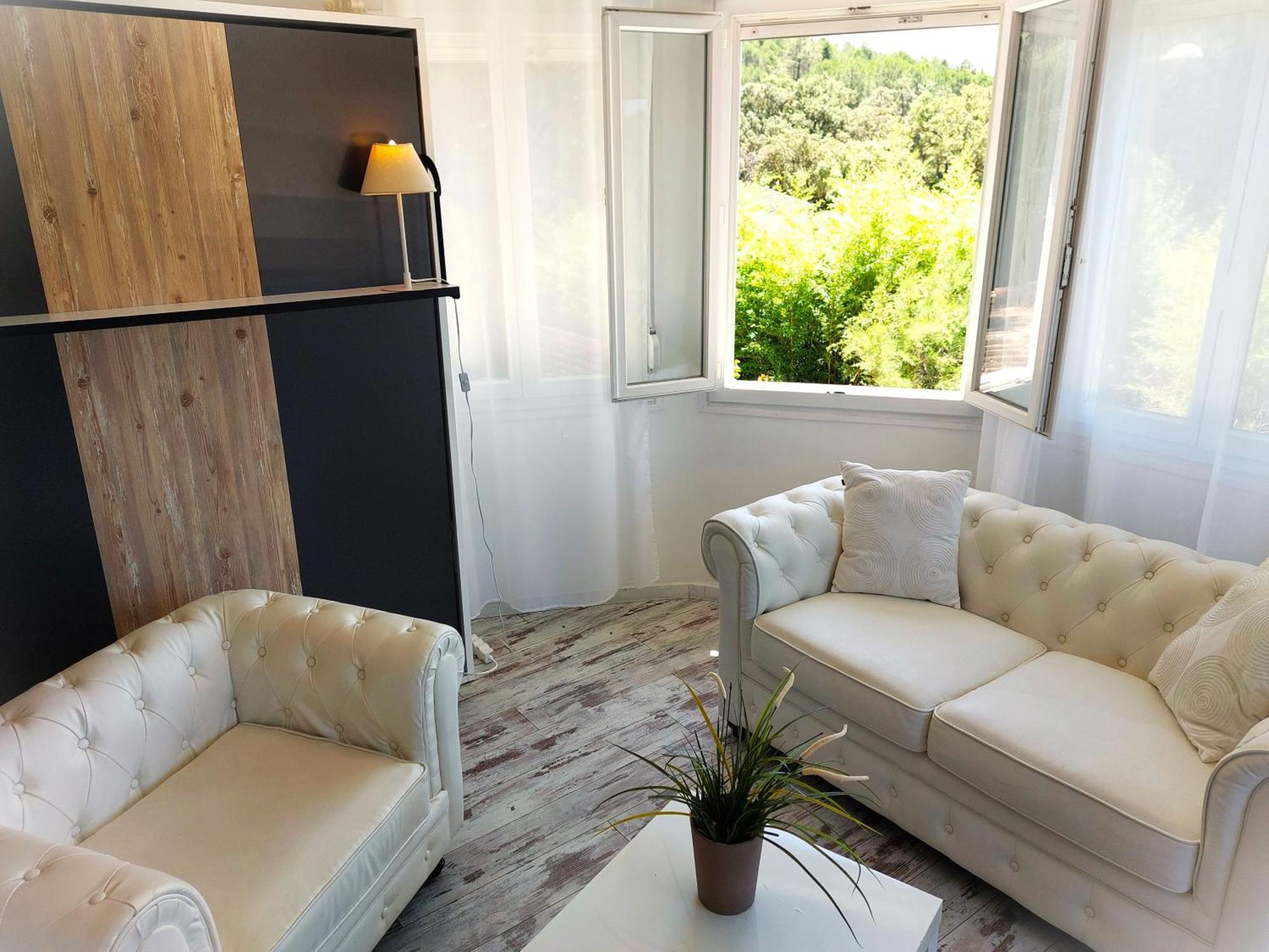 Hotel Les Jardins De Bormes, Sauna & Jacuzzi Bilik gambar